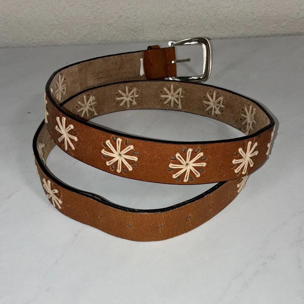Target Brown Embroidered Starburst Leather Belt Womens XXL Excellent Boho Style